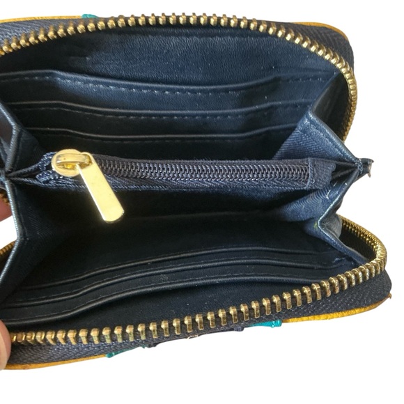 Target zipper around leather wallet yellow and blue - Picture 2 of 5